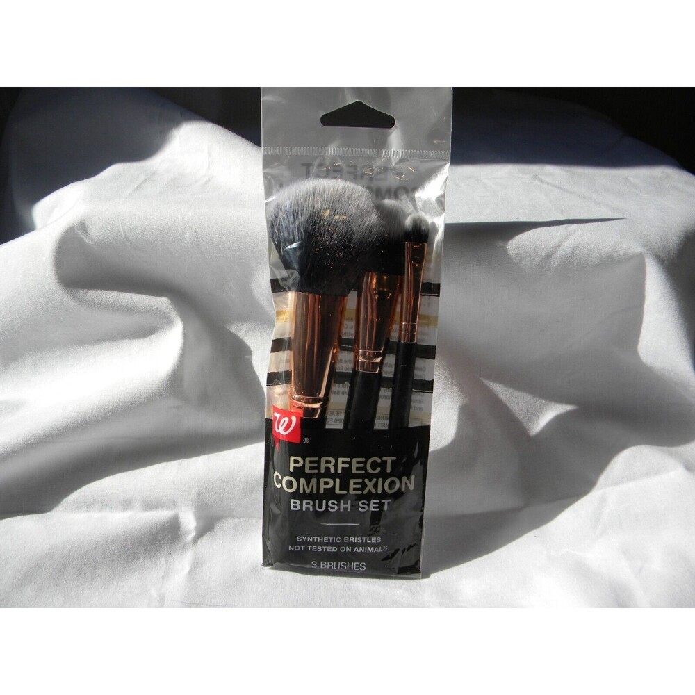 Perfect Complexion Make-Up Brush Set Powder-Foundation-Concealer, New